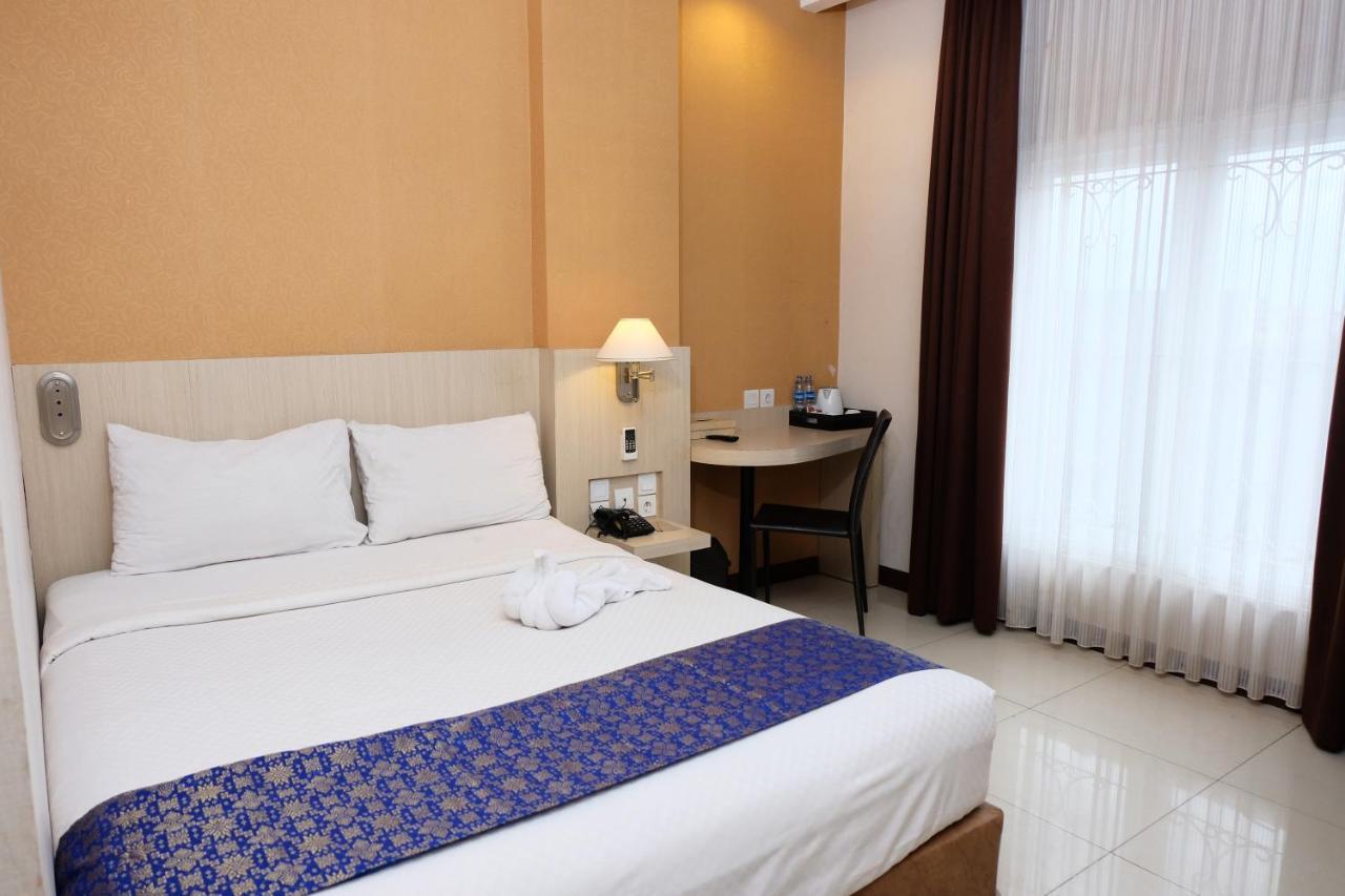 Rio City Hotel Palembang Exterior photo