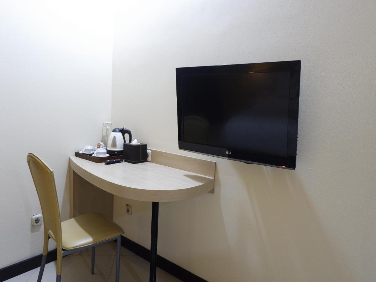 Rio City Hotel Palembang Exterior photo