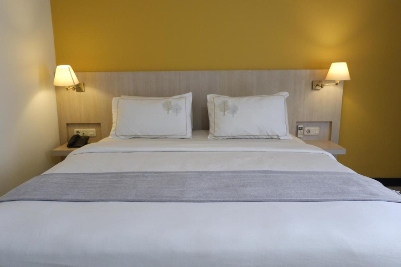 Rio City Hotel Palembang Exterior photo