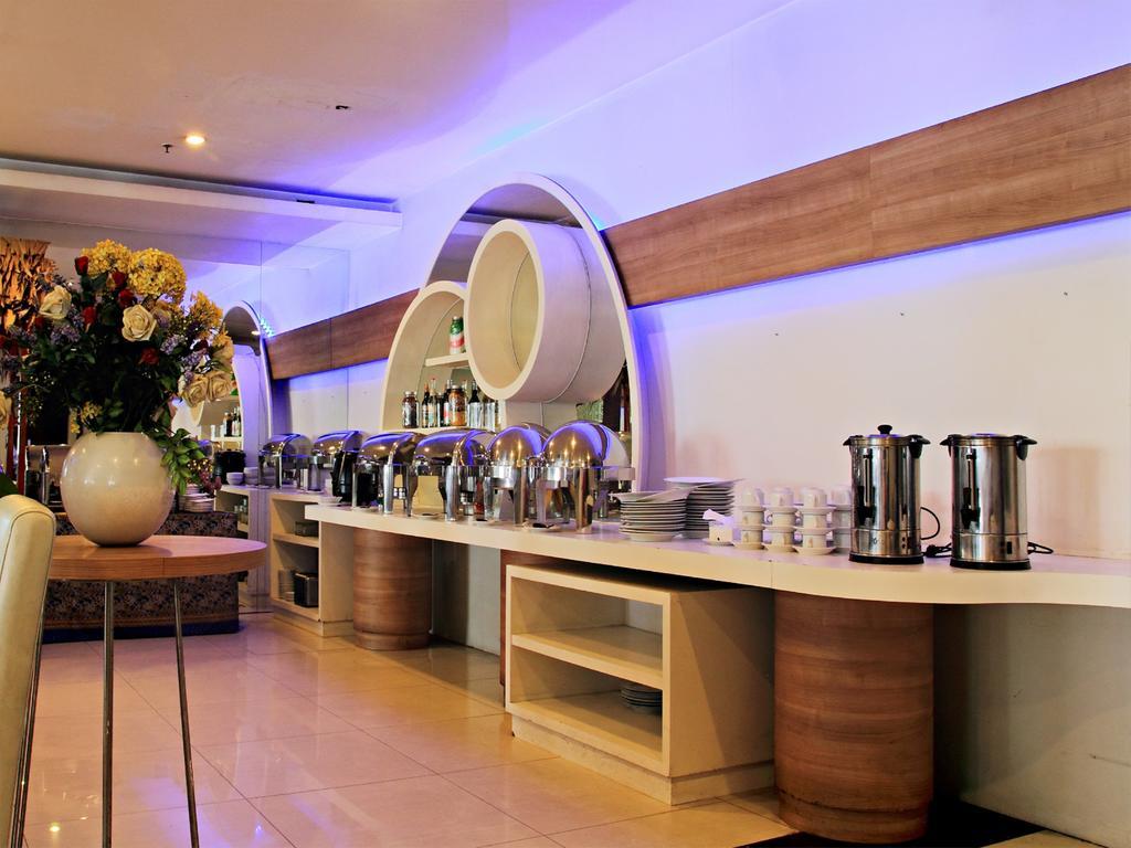 Rio City Hotel Palembang Exterior photo